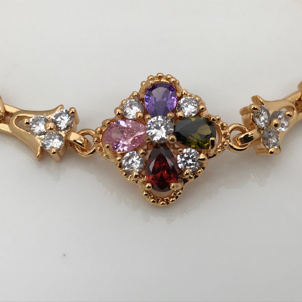 Women Bracelet Fancy Gold Tone Cuff Metal Bracelet - Picture 2 of 8